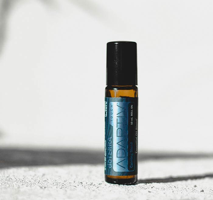 Adaptiv Touch, mezcla calmante de doTERRA, envase roll-on de 10 ml.